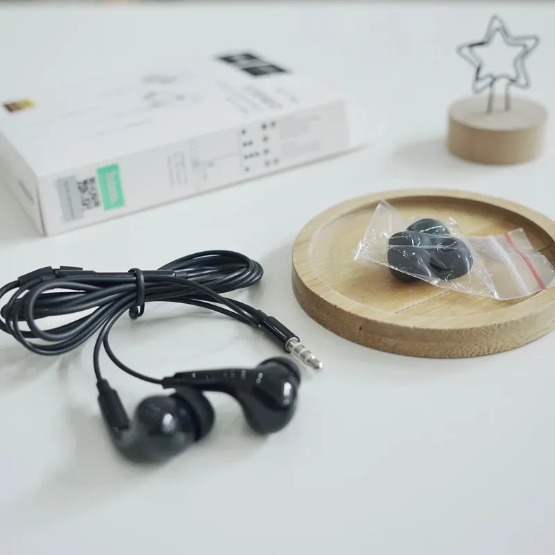 Ảnh Tai nghe có dây M1 Pro - V5.0 chính hãng Jack 3.5, âm hay tích hợp Micro, cáp 1.2m kèm 4 núm đệm tai - Bảo hành 6 tháng 3