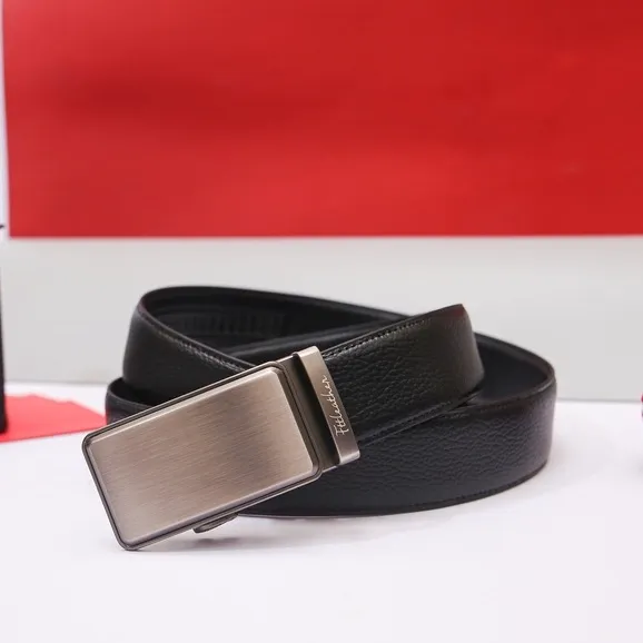 Ảnh Thắt lưng da bò may viền mặt thắt lưng vuông bạc khóa tự động FTTleather mã V05 3