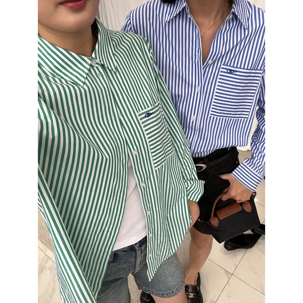 Ảnh TheBlueTshirt - Áo sơ mi kẻ sọc dài tay phom rộng cho nữ - New Pocket Oversize Shirt - Women 3