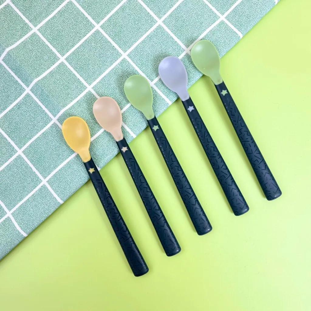 Ảnh Thìa Ăn Dặm Tommee Tippee Softee, Cho Bé Từ 4 Tháng - Set 5 Thìa, Tách Lẻ (Giao Màu Ngẫu Nhiên) 3