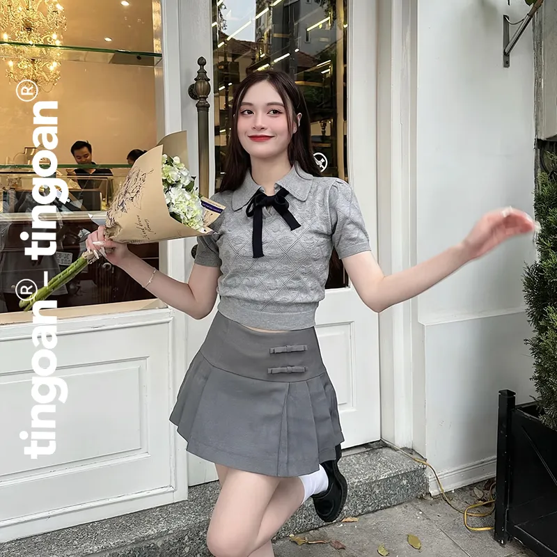Ảnh TINGOAN® - Áo len xám crop bề mặt len hoạ tiết quả trám buộc nơ YURI YURI TOP/GR PHIÊN BẢN MỚI NHẤT T6/2024 4