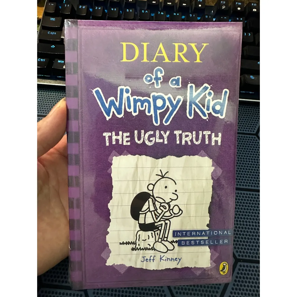 Ảnh Truyện Ngoại văn: Nhật Ký Chú Bé Nhút Nhát -  Diary Of A Wimpy Kid: The Ugly Truth - Kỳ Đà Cản Mũi (Book 5) 1