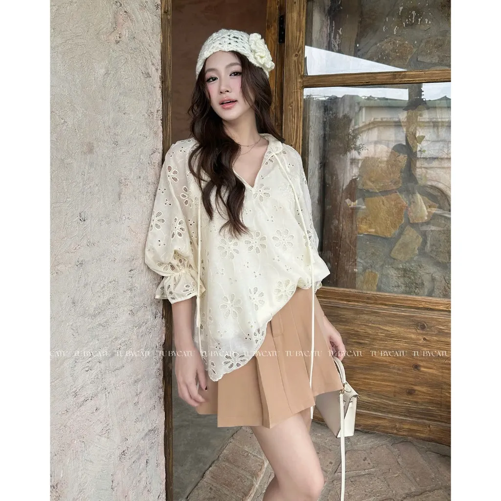 Ảnh TUBYCATU |  Áo ren họa tiết hoa begie/ pink floral lace top 4