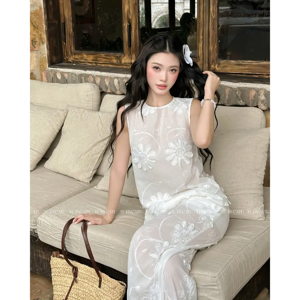 Ảnh TUBYCATU | Áo và quần ren trắng họa tiết hoa 3d 2