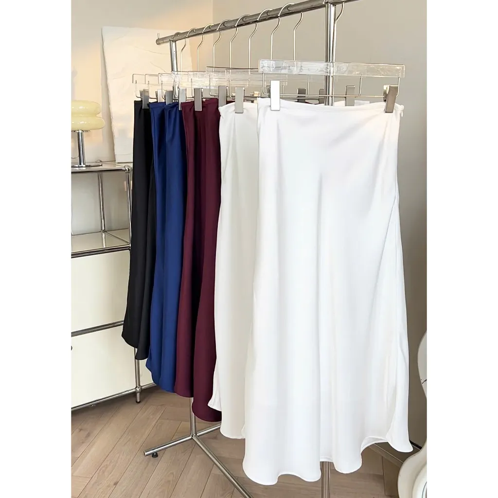 Ảnh TUBYCATU | Chân váy Satin Midi Skirt nhiều màu 3