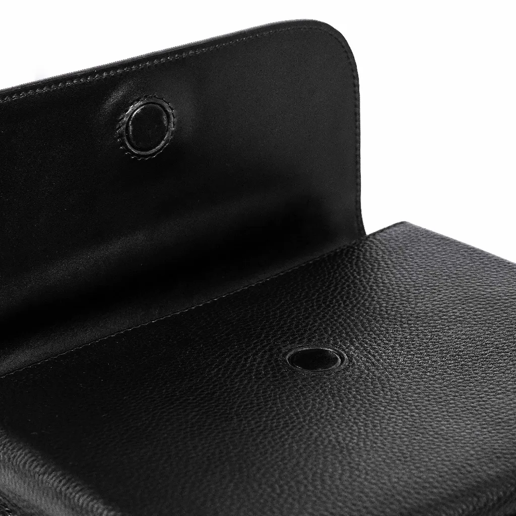 Ảnh Túi đeo chéo nam da Bò Ý - MAISON BE M MESSENGER BAG - BAG04 - Thương hiệu Be Classy 3