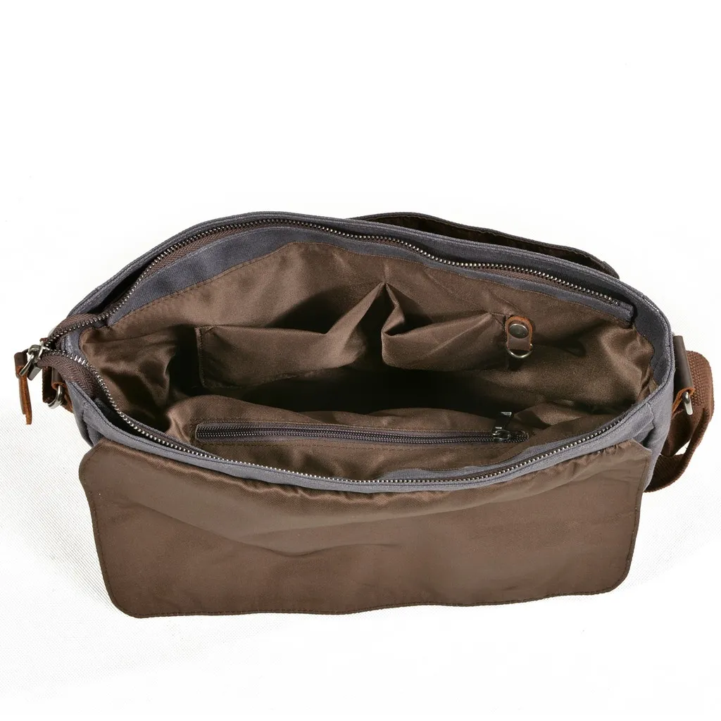 Ảnh Túi đeo chéo vải bố chống nước Anh Tho Leather DC6027 2