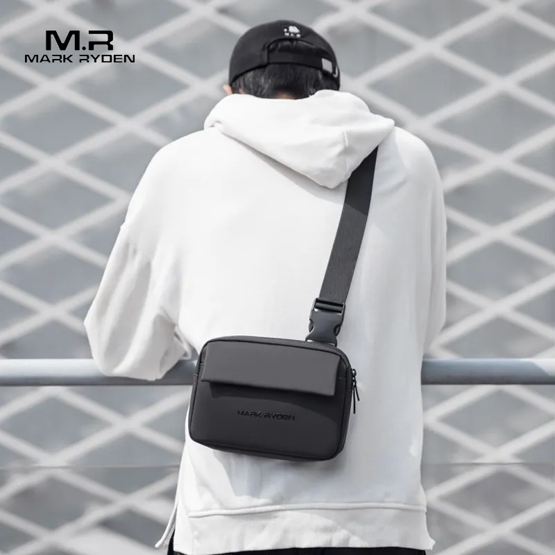 Ảnh Túi đeo chéo vai mini dành cho nam MARK RYDEN 2
