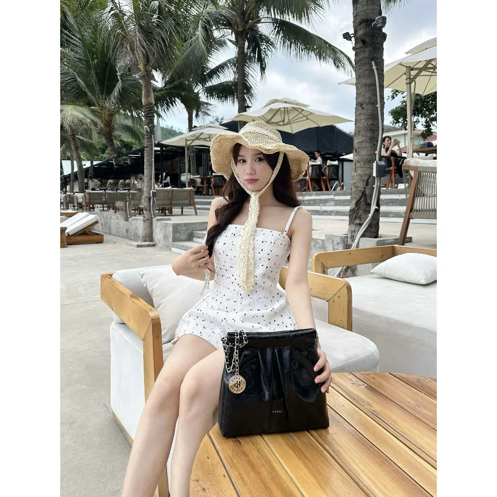 Ảnh Túi Đeo Vai Quai Đôi Tag Tròn Size 24 HAPAS 3