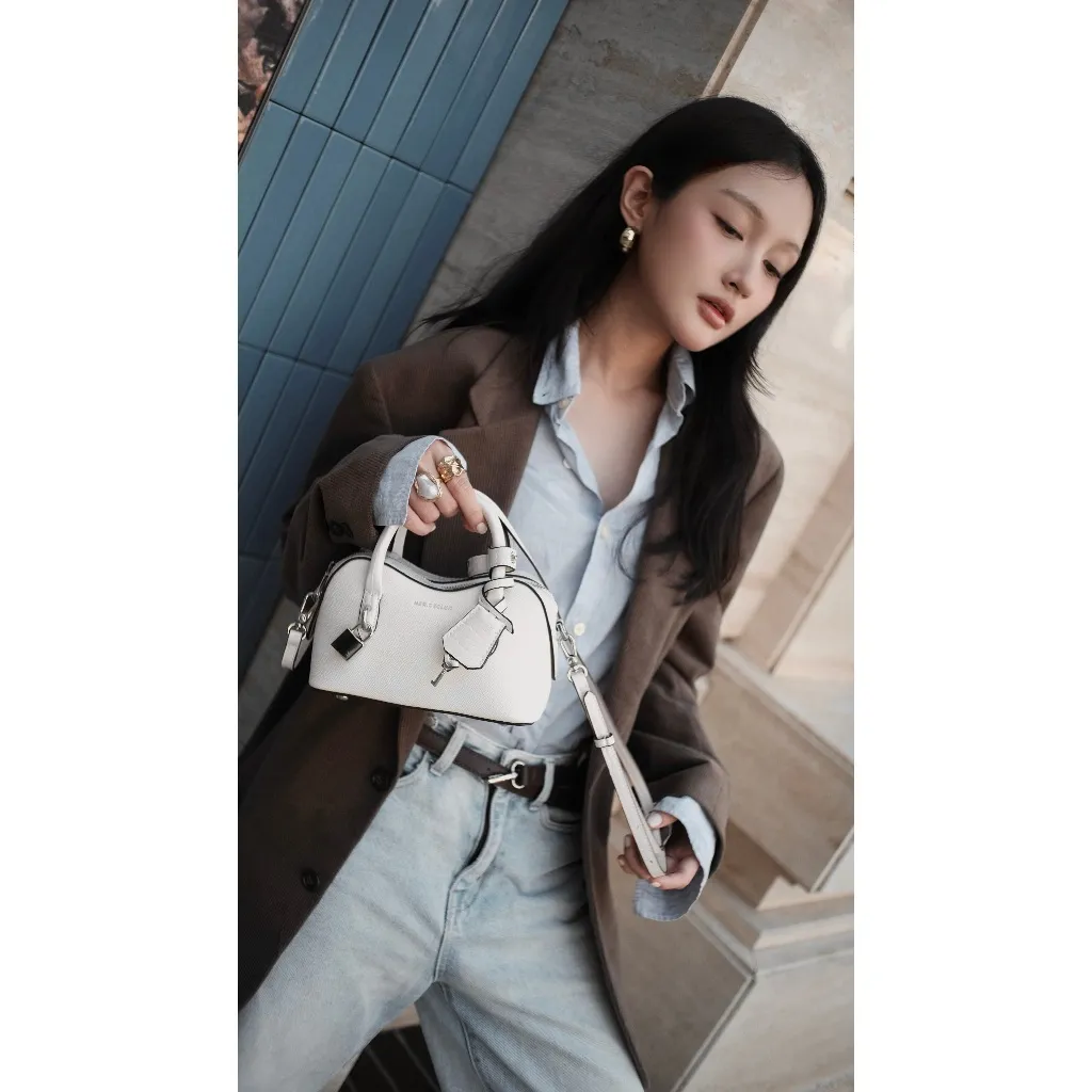 Ảnh Túi Her.declub Lock & Love kèm charm và dây đeo chéo (Be) 3
