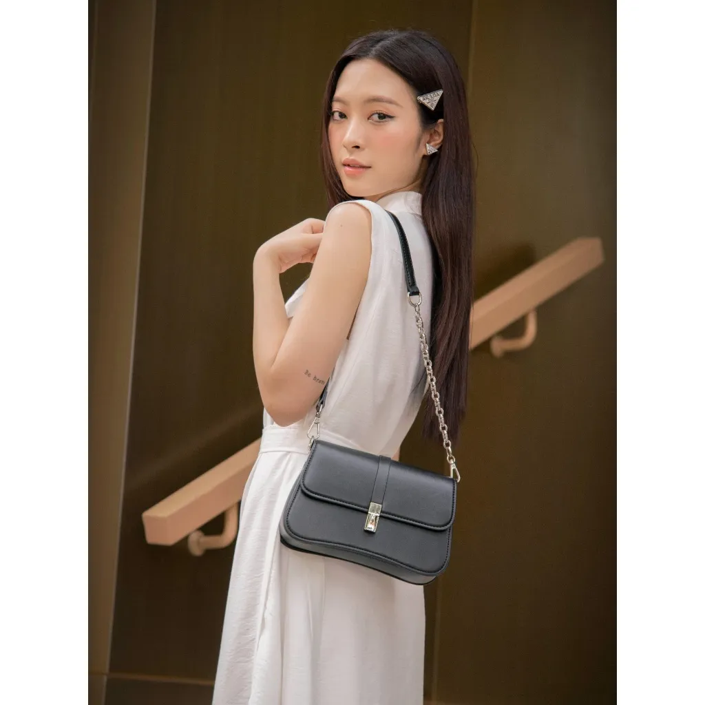Ảnh Túi Xách Nữ Đeo Chéo Grace Bag Đáy Cong Khóa Gài Sz 23 HAPAS - TDC230512 4