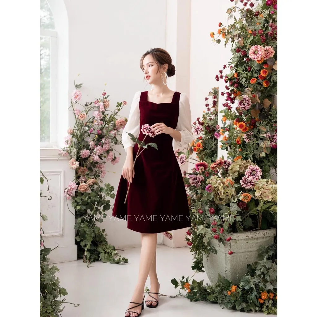 Ảnh Váy đầm nhung đỏ dài tay trắng phối 2 cổ vuông dáng xoè thanh lịch YAME 3