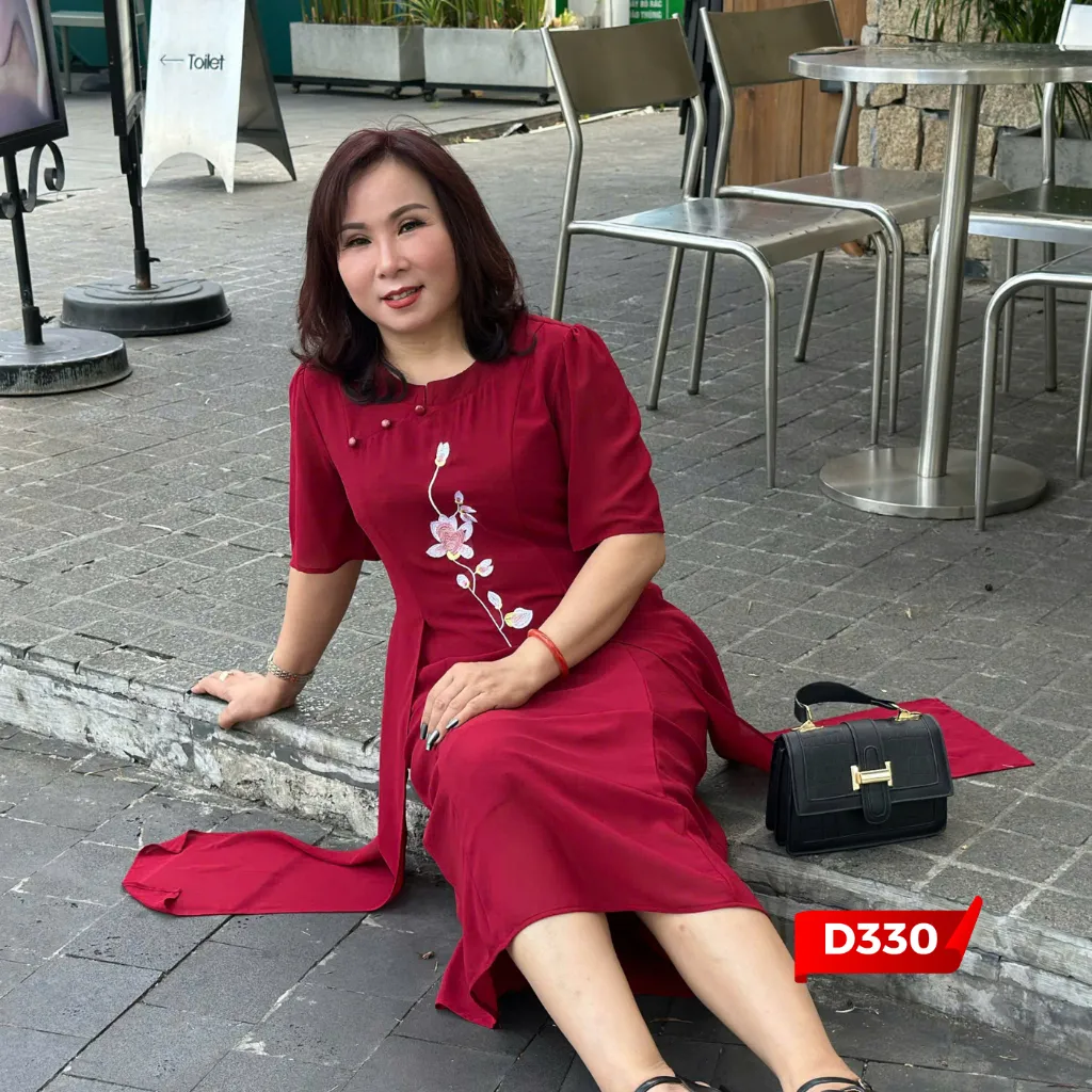 Ảnh Váy Đầm Trung Niên, Đầm Cho Mẹ Đi Tiệc Chất Voan 2 Lớp Thêu Hoa Cao Cấp | Thời Trang MAI THY U50 2