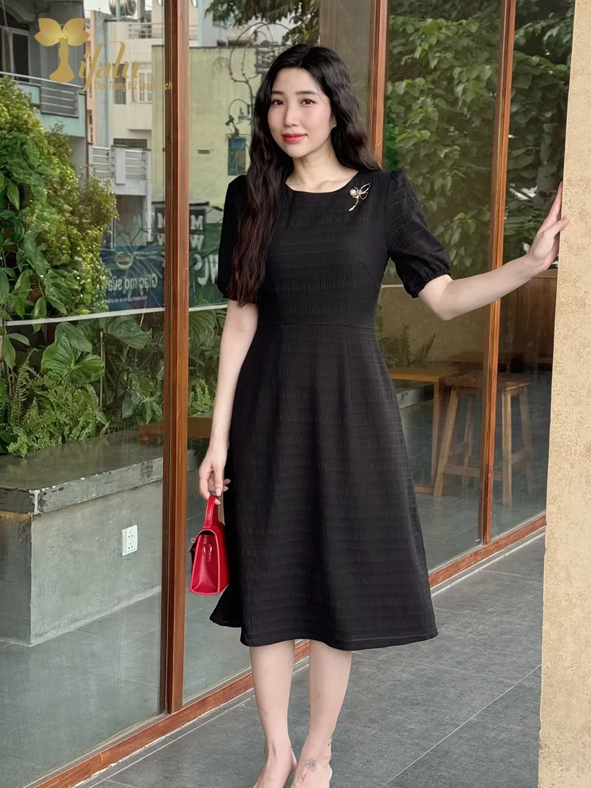 Ảnh Váy nữ đầm công sở Zol by TIFALU dáng xòe trẻ trung chất tằm Nhật nhẹ mát - ZOL409BLK 4