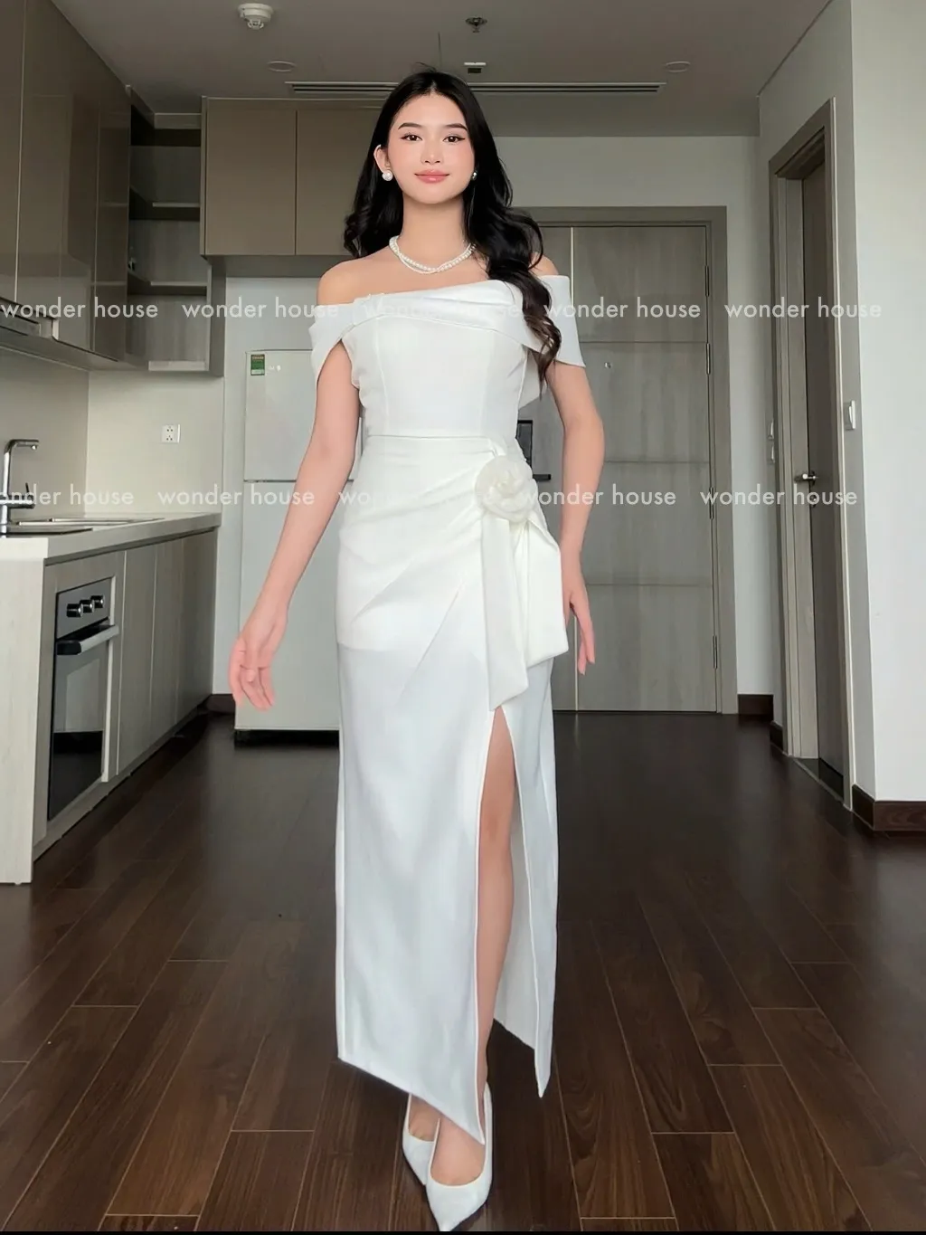 Ảnh Vivian Dress Wonderhouse Đầm trễ vai dáng dài xếp ly chất vải dày dặn dự tiệc sang chảnh, dạo phố nữ tính 3