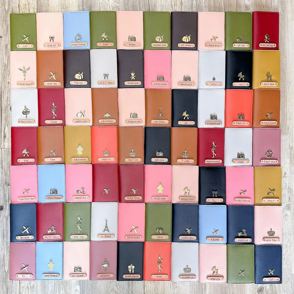 Ảnh Vỏ hộ chiếu Vuông Shop®️ da pu với nhiều màu sắc kèm tag tên theo yêu cầu passport cover 3