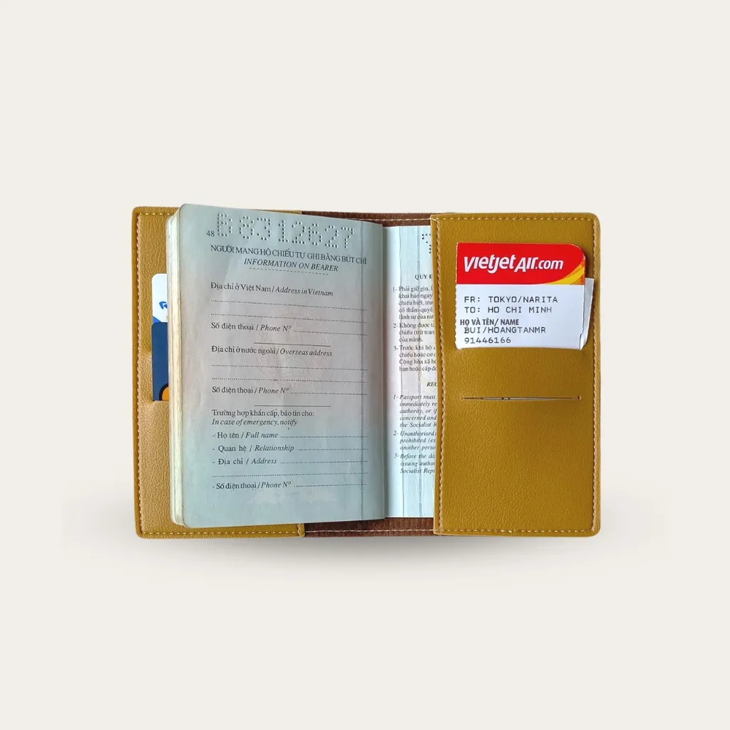Ảnh Vỏ hộ chiếu Vuông Shop®️ da pu với nhiều màu sắc kèm tag tên theo yêu cầu passport cover 4