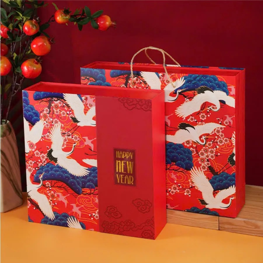 Ảnh VỎ HỘP QUÀ TẾT LỚN  HAPPY NEW  YEAR 2025, NẮP TỪ , CÓ TẶNG KÈM TÚI 1