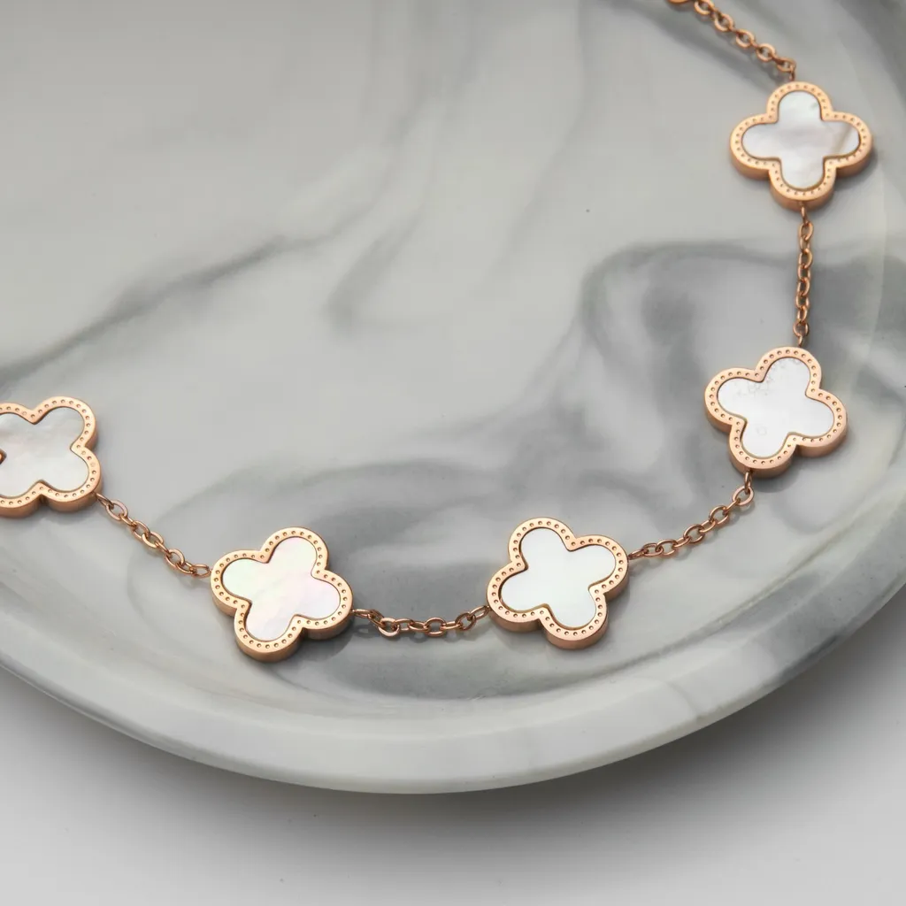 Ảnh Vòng tay nữ CDE Five Four Leaf Clovers Bracelet Rose Gold CDE2026RG 3