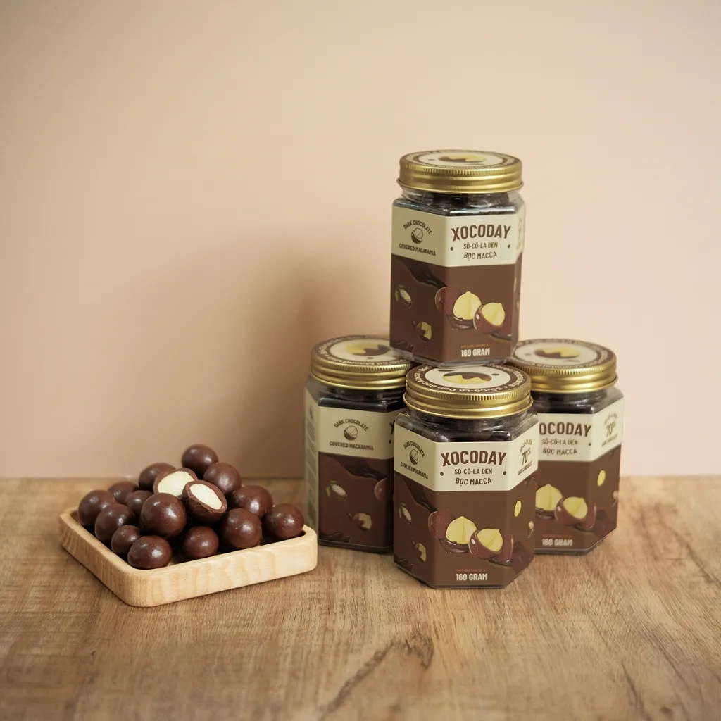 Ảnh XOCODAY - Sô cô la Đen bọc hạt Macca - Hủ 160g - Heyday Cacao - Vị đắng dịu của Chocolate kết hợp hạt macca béo thơm 3