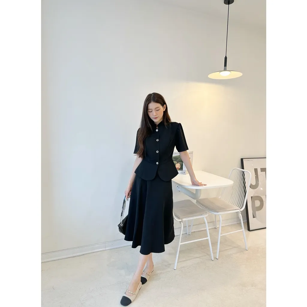 Ảnh YU CHERRY | Áo cổ trụ cao tròn, kiểu dáng sang trọng, nút kiểu đẹp Highneck Short Sleeve Top YA437 3