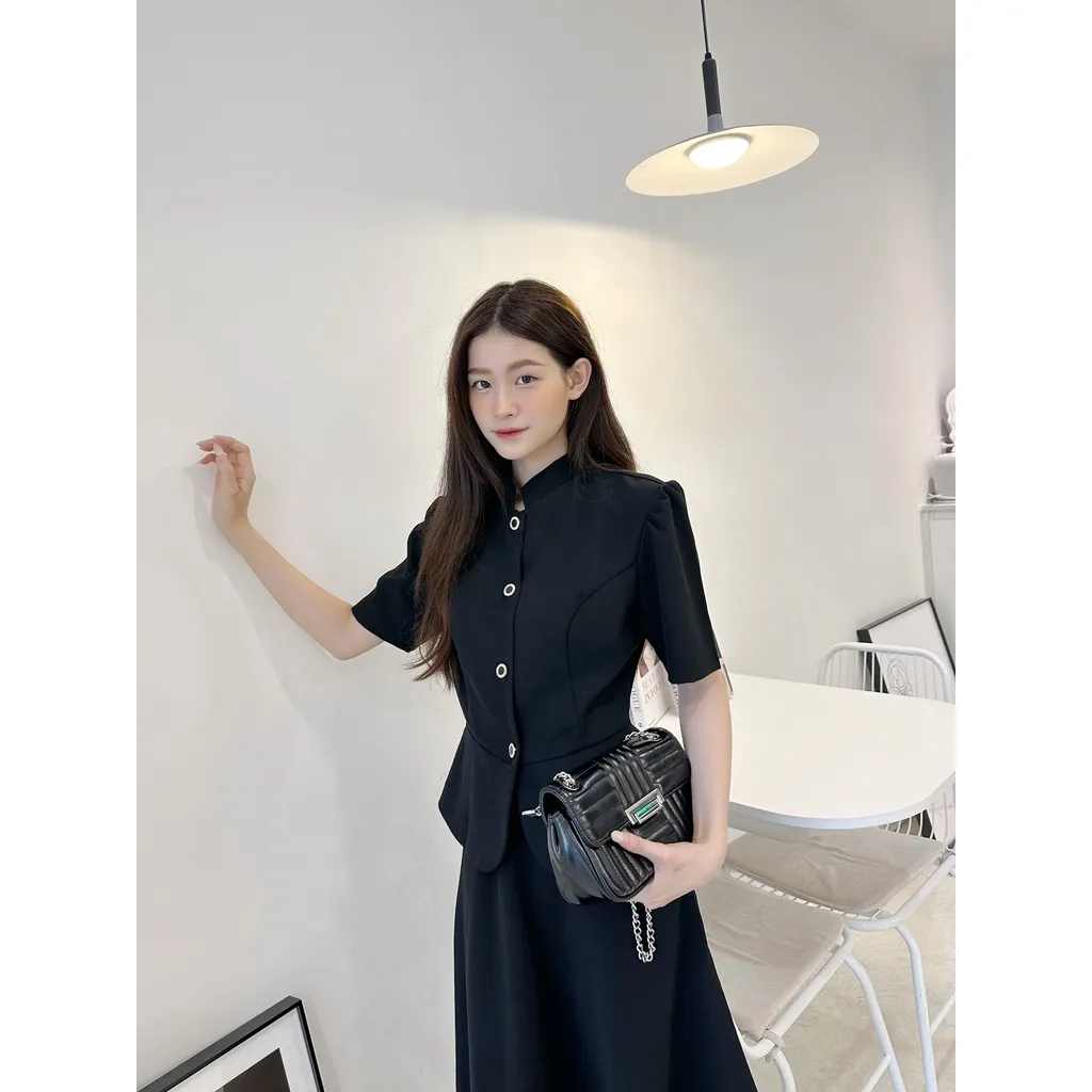 Ảnh YU CHERRY | Áo cổ trụ cao tròn, kiểu dáng sang trọng, nút kiểu đẹp Highneck Short Sleeve Top YA437 4